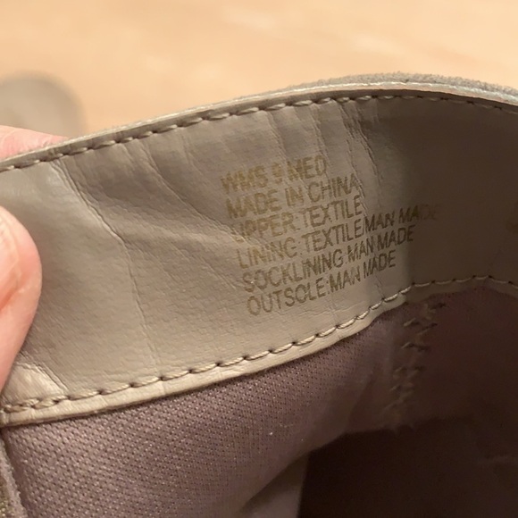 Women’s Apt 9 leather booties, size 9M, some wear see all photos, priced to sell - Picture 7 of 9